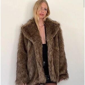 Motel rocks Lupita Jacket In Faux Long Fur Brown